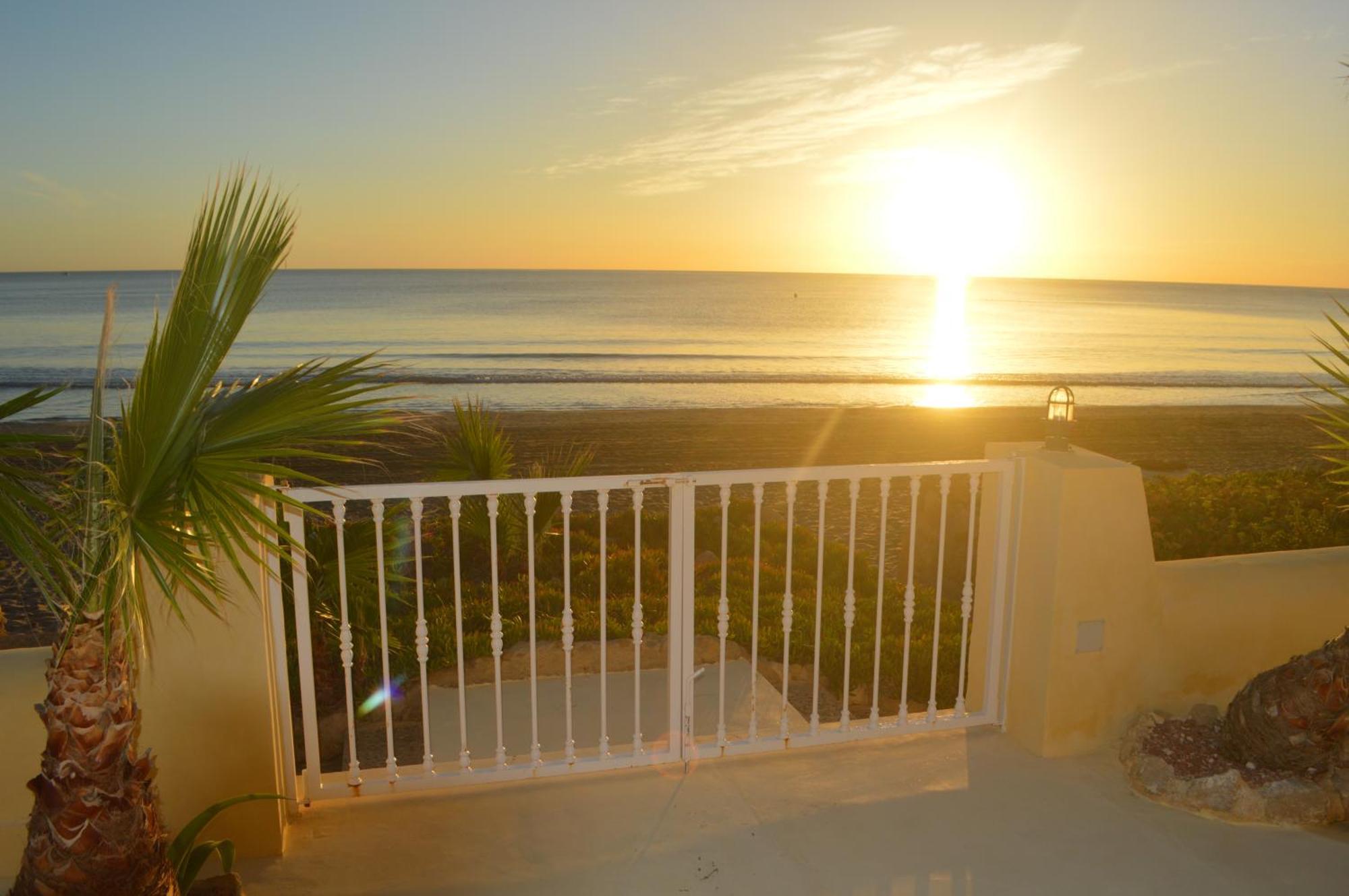 Excepcional Apartamento Loft A Pie De Playa En Chalet Roquetes Alicante Kültér fotó